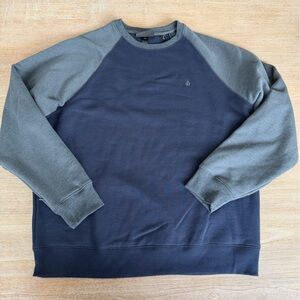 NWT Men’s Medium Volcom Homak Navy Raglan Crew Sweater, Tags Detached